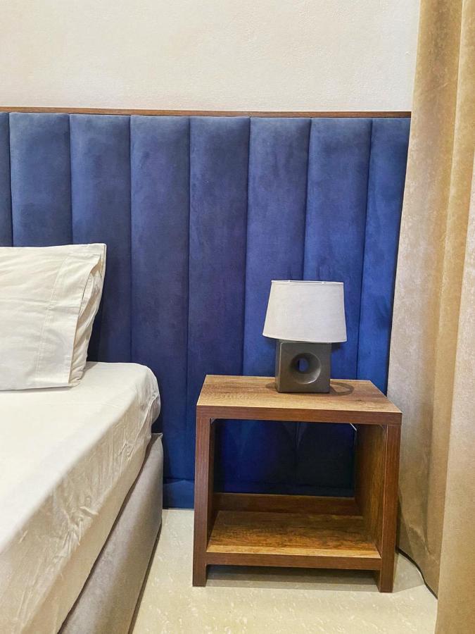 Guesthouse Niko Berat Bagian luar foto